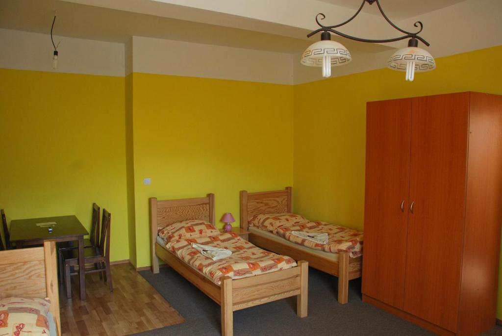 Hotel Marina Hermanuv Mestec Cameră foto