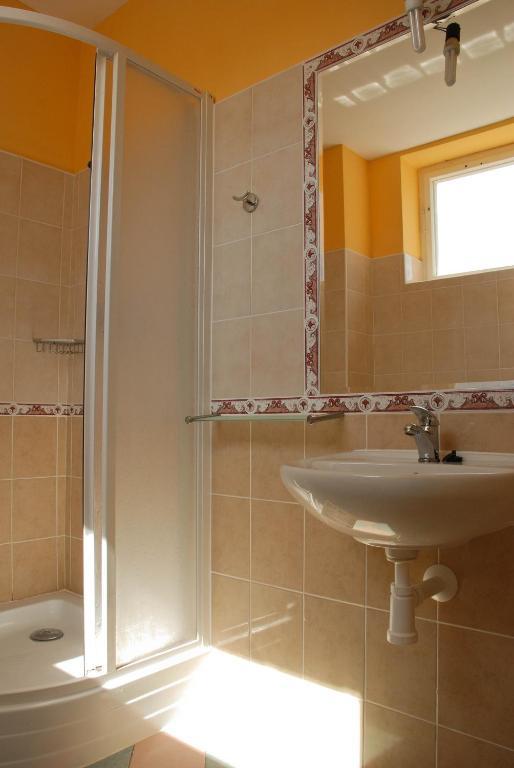 Hotel Marina Hermanuv Mestec Cameră foto
