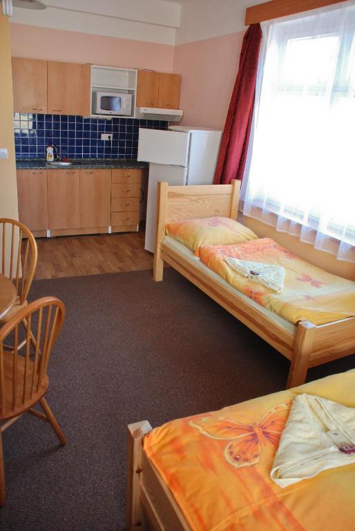 Hotel Marina Hermanuv Mestec Cameră foto